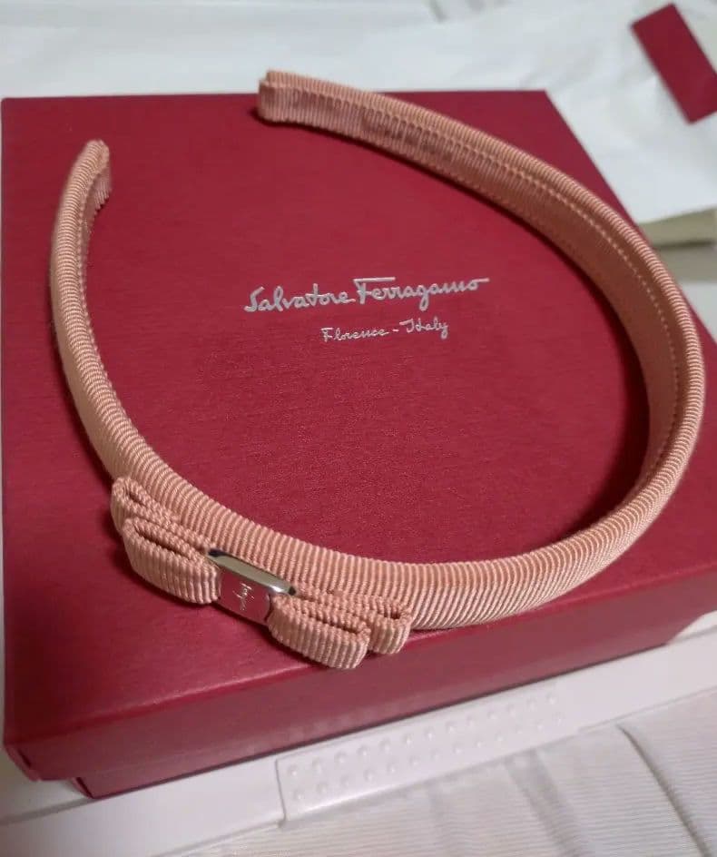 Salvatore Ferragamo ヘアバンド ピンク