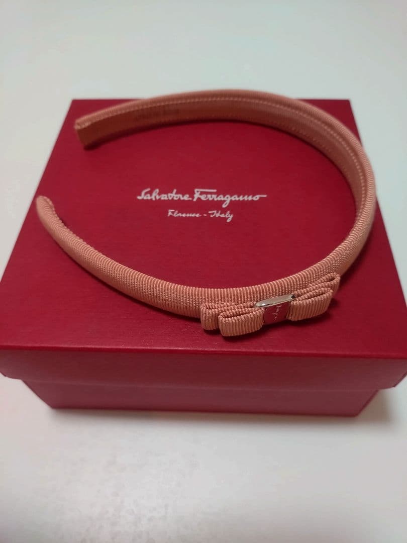 Salvatore Ferragamo ヘアバンド ピンク