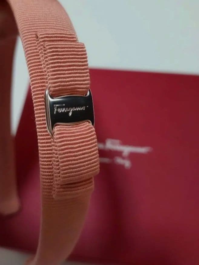 Salvatore Ferragamo ヘアバンド ピンク