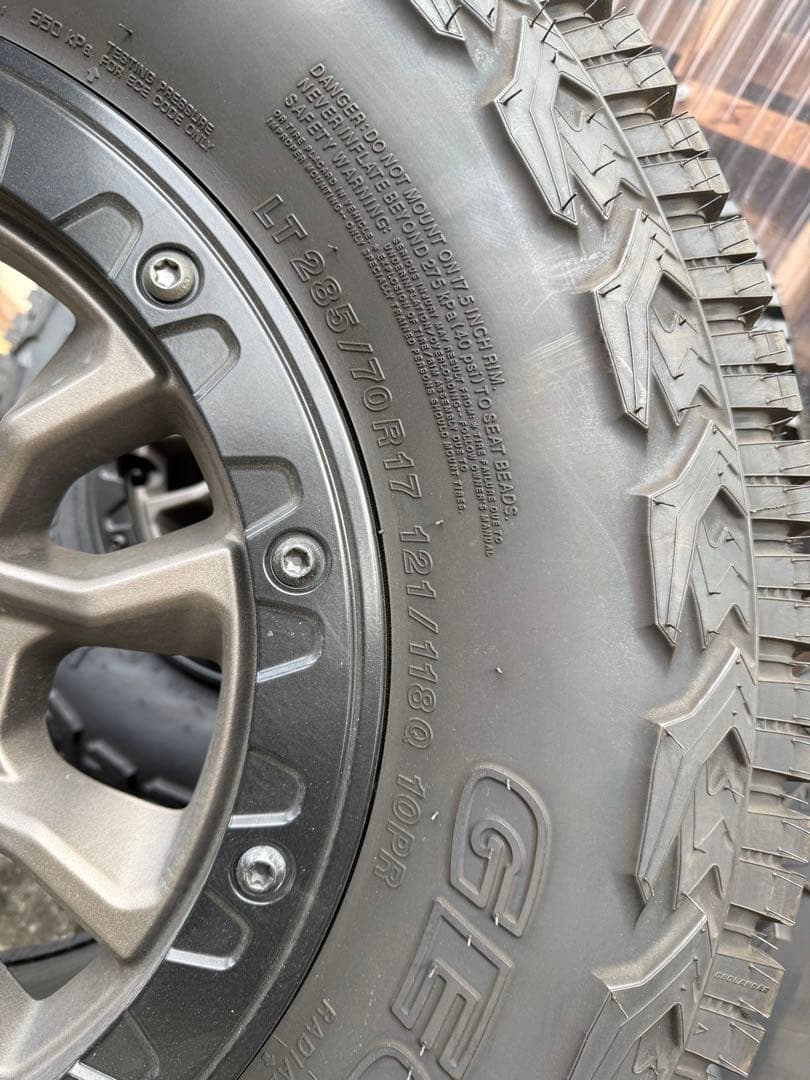 JEEP ラングラータイヤホイール５本セット純正392ホイールGEOLANDER