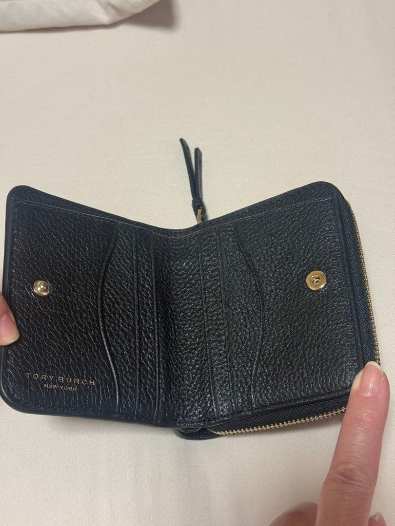 TORY BURCH WALLET ⭐︎⭐︎値下げ中⭐︎⭐︎二つ折り財布