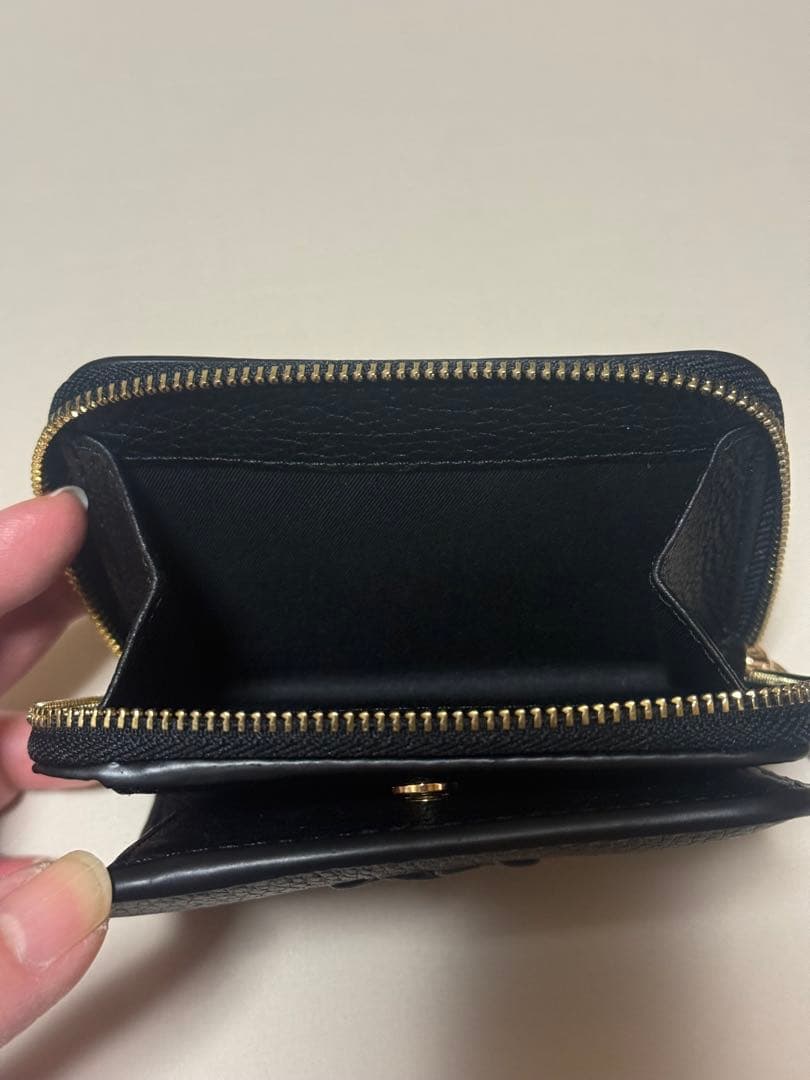 TORY BURCH WALLET ⭐︎⭐︎値下げ中⭐︎⭐︎二つ折り財布