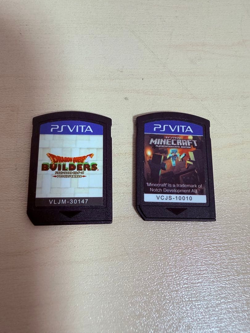 SONY PlayStationVITA PCH-2000 ZA11 ソフト付き