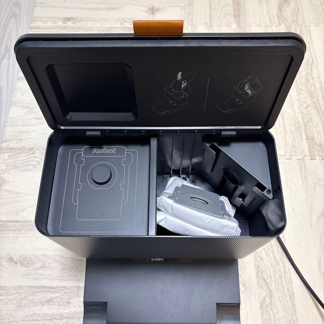 Roomba j7+ 本体