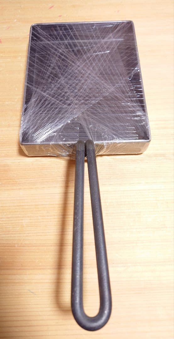 ieth ironthings　フライパンとホットサンドプレス