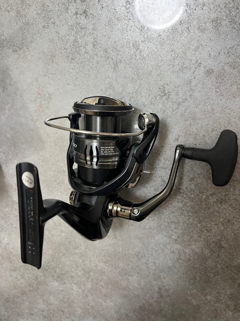 SHIMANO MIRAVEL C3000 スピニングリール