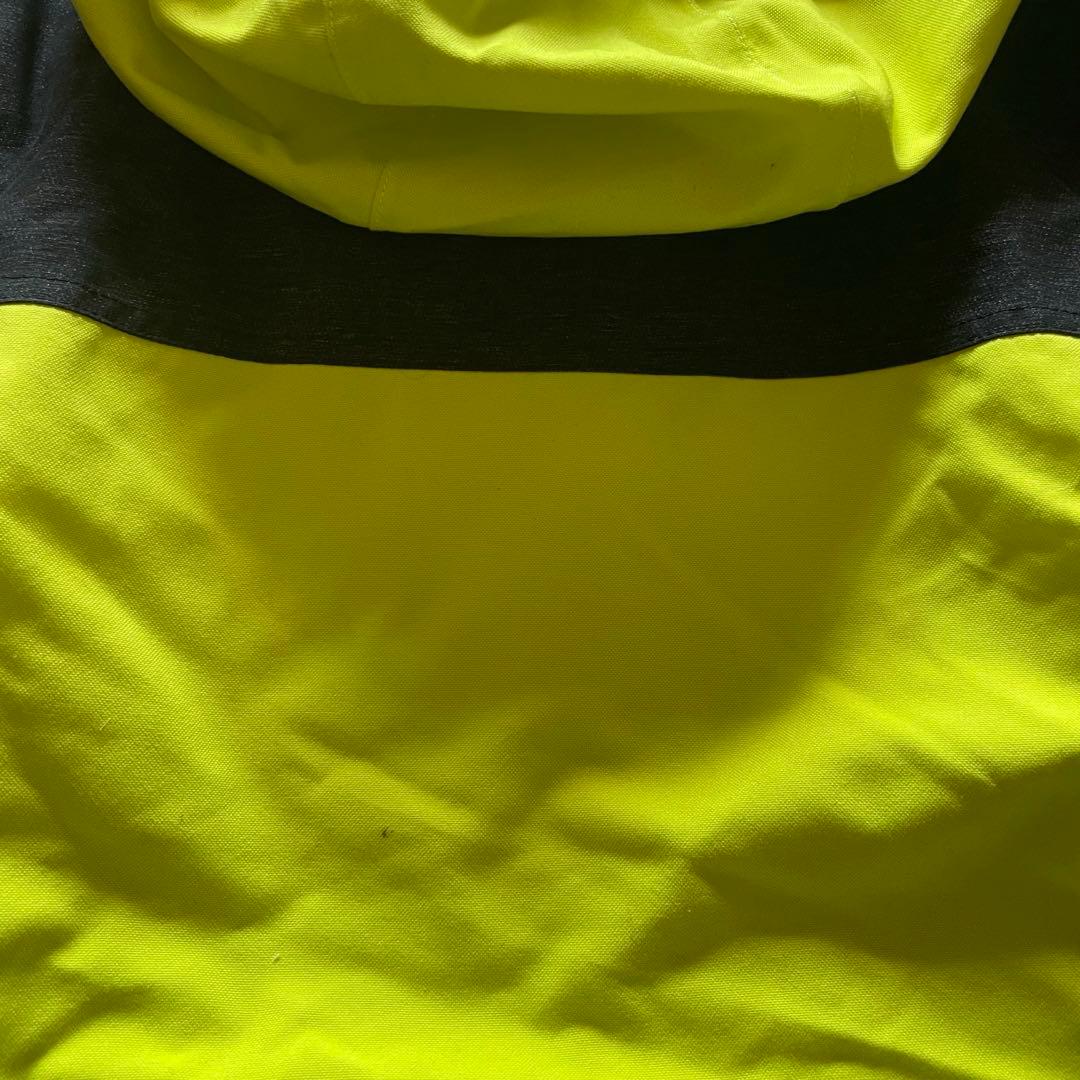 VOLCOM 子供用スノーボードジャケット
