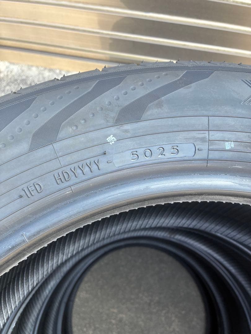 ヨコハマADVAN V03 225/60R18 100H タイヤ 2本セット