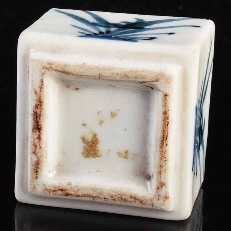 中国　新渡　青花　卍花文　四方香合　C　R5043