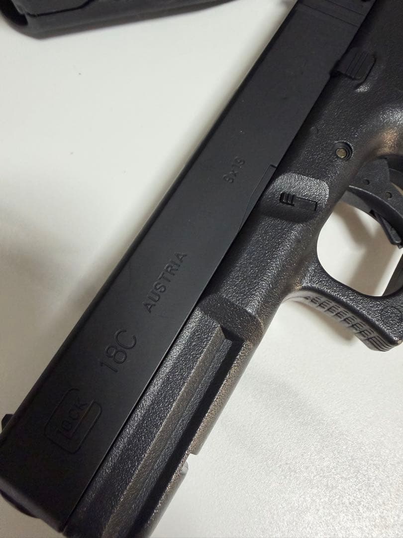[値下げ！]東京マルイ Glock 18C グロック18c 電動ガン
