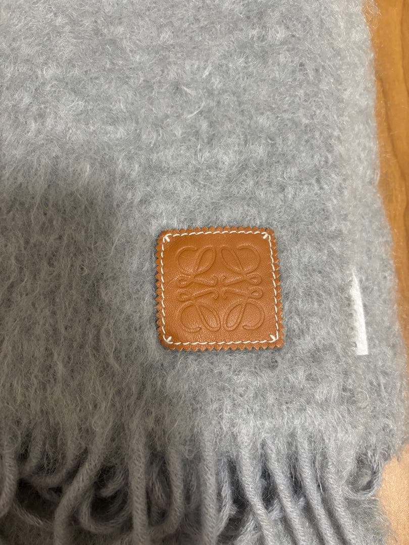 美品　LOEWE グレー マフラー　モヘア　ロエベ