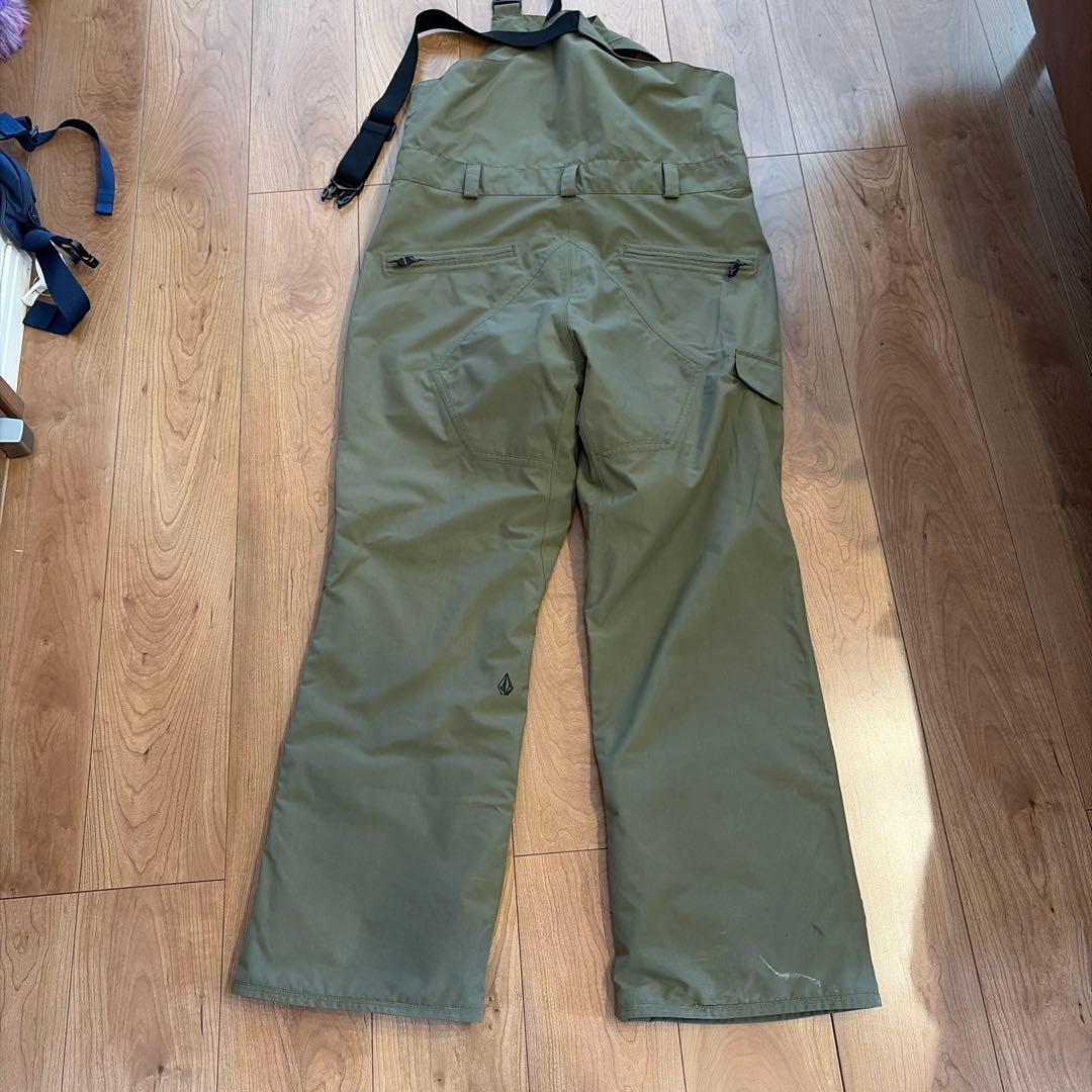 VOLCOM オリーブ色 スノーウェア S/Pビブパンツ