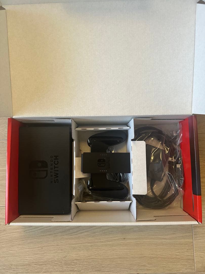 Nintendo Switch 本体 赤・青ジョイコン