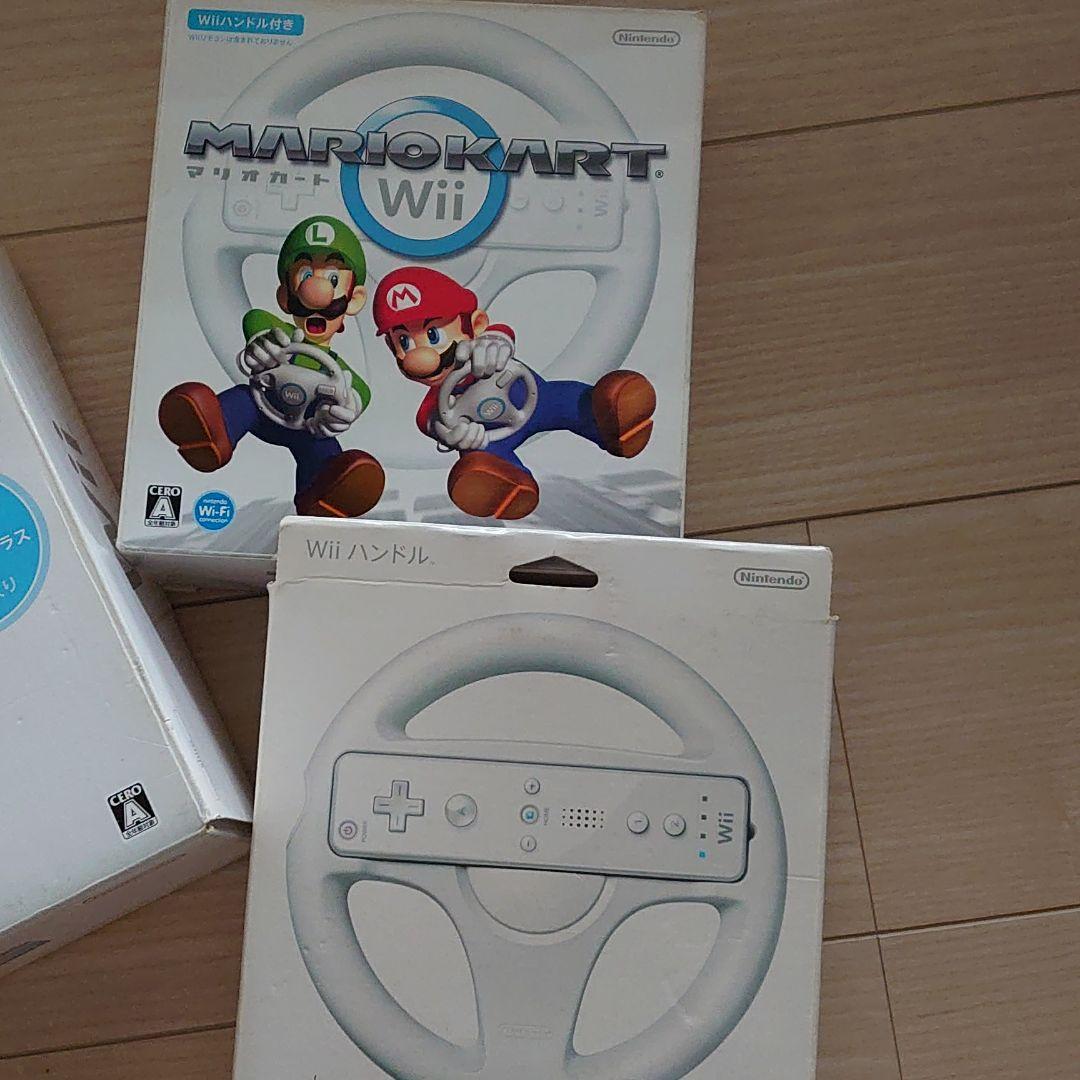 Nintendo  Wii    本体、ハンドル、ソフトセット