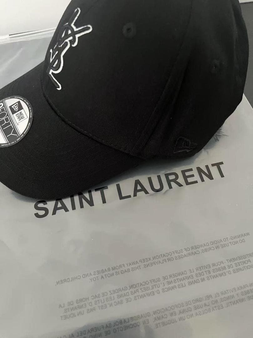 YSL ブラックキャップ
