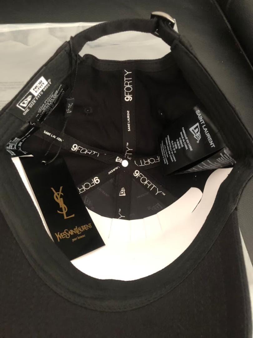 YSL ブラックキャップ