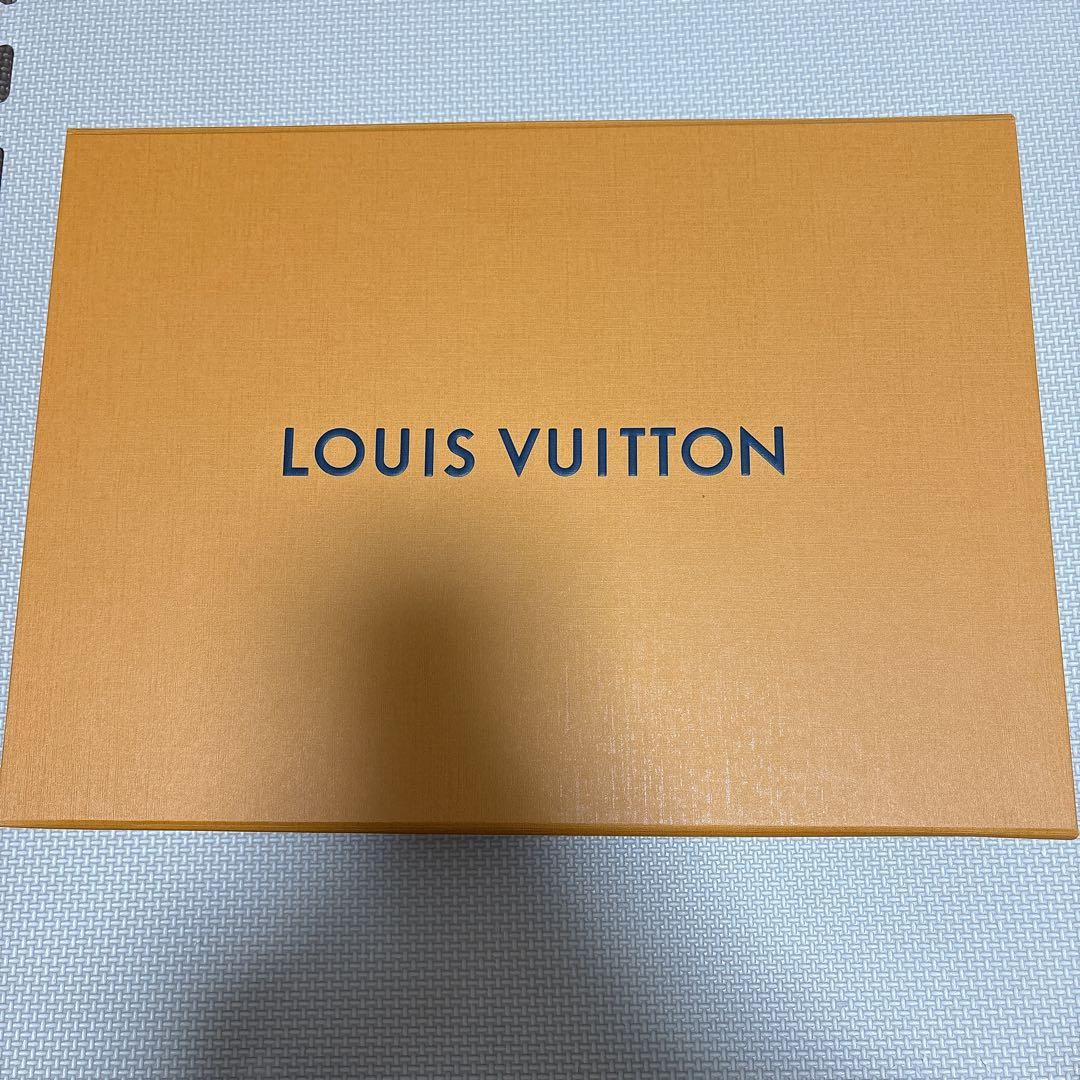 ルイヴィトン LOUIS VUITTON マフラー モノグラム レッド