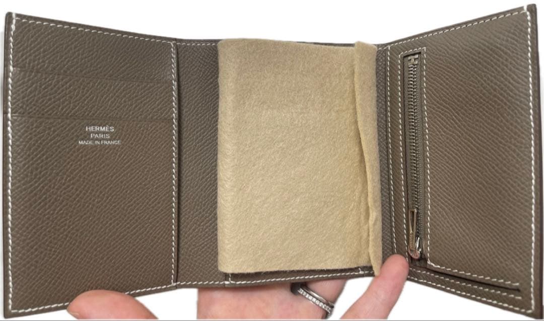 美品　HERMES ベアンコンビネ　エトゥープ　財布