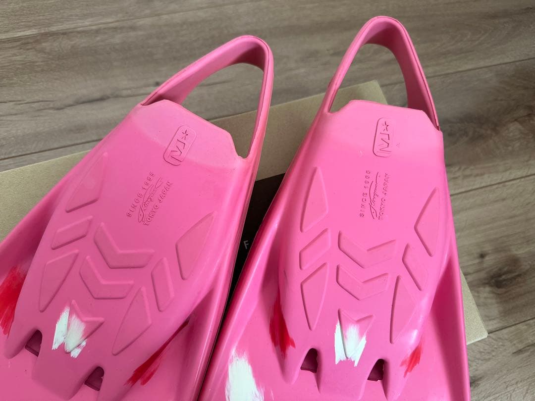 新品未使用　ZEBEC♡ゼベック フィン ドットローズピンク ボディボード　M
