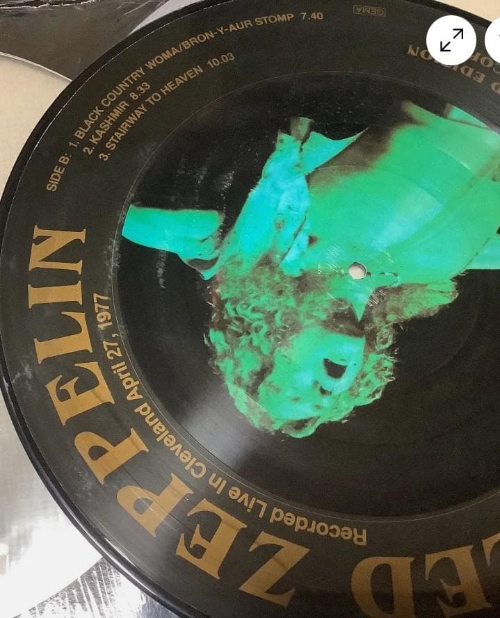 Led Zeppelin – Recorded Live In picture