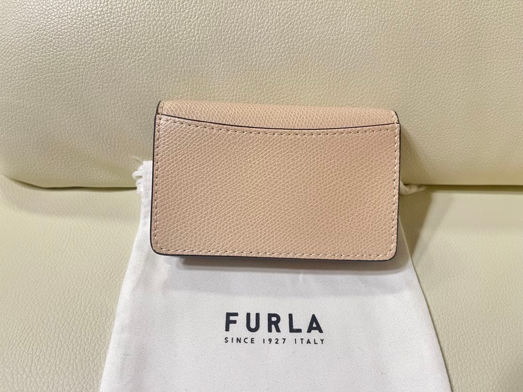 FURLA レザーカードケース　名刺入れ