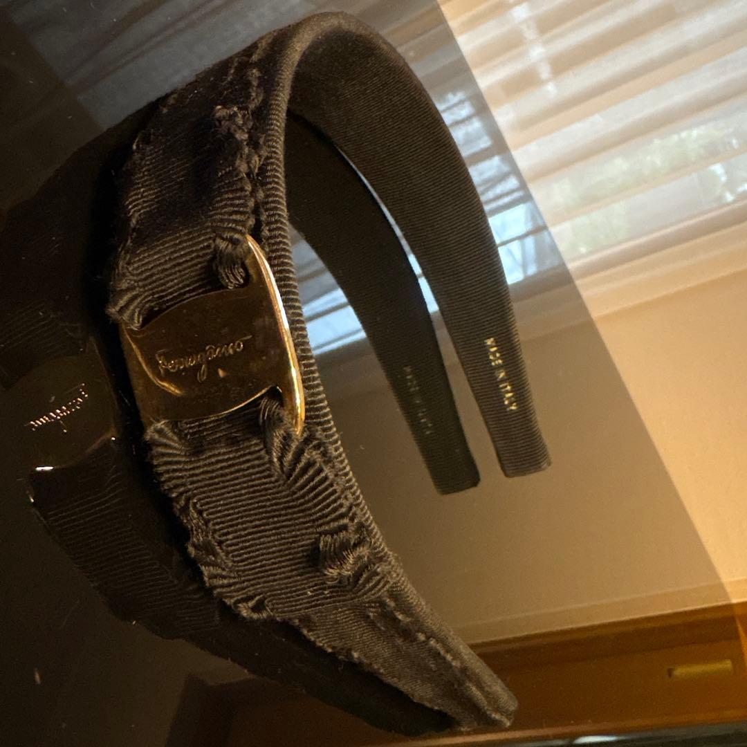 Ferragamo フェラガモ ヴァラリボン キャンバス カチューシャ