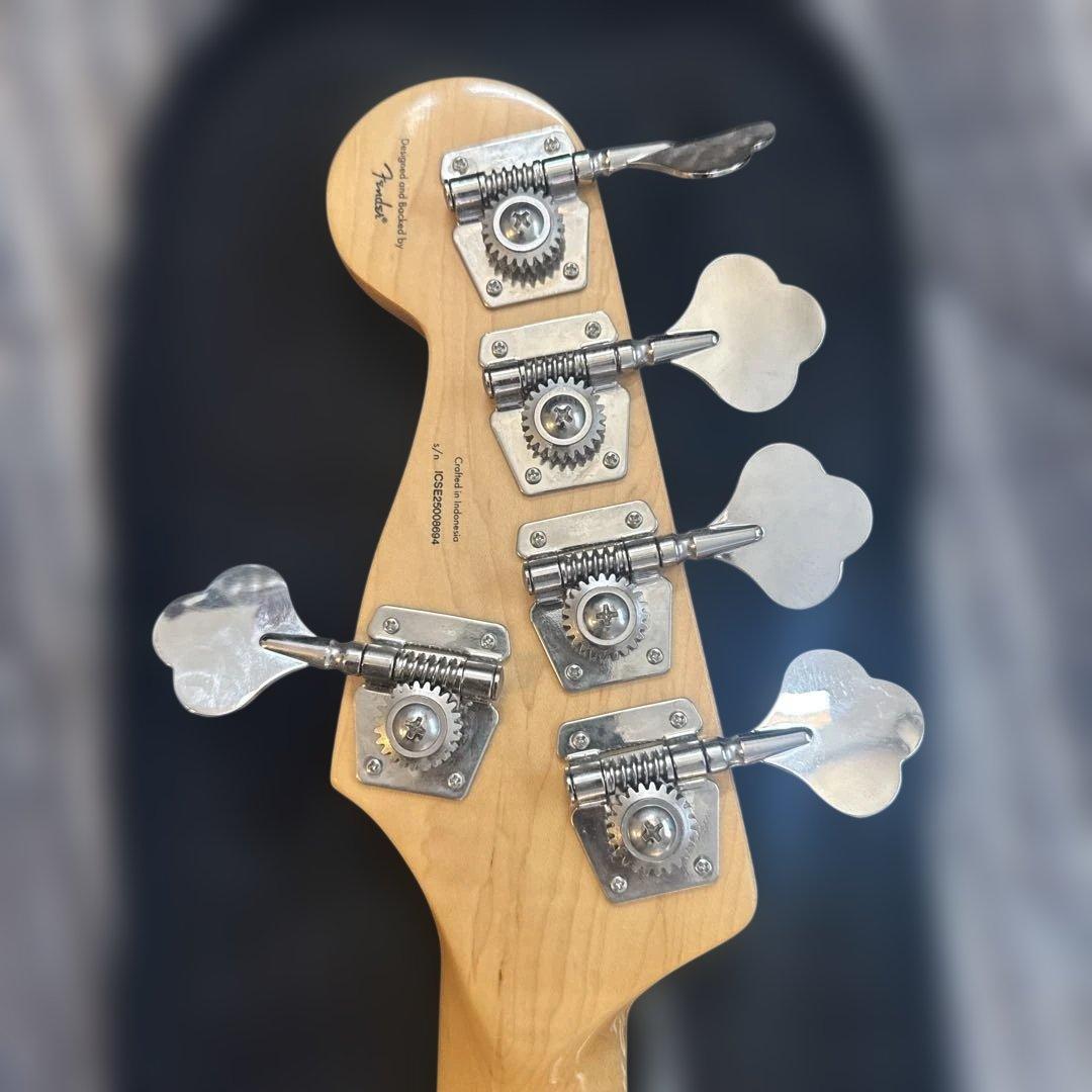 u*s様 SQUIER 5弦ベース　美品