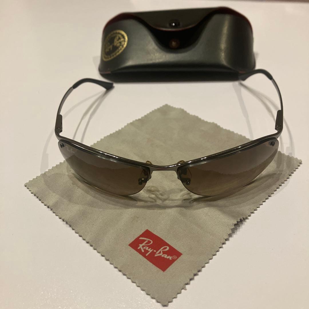 Ray-Ban グレー サングラス ケース付き