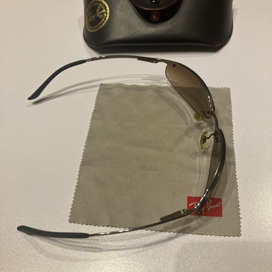 Ray-Ban グレー サングラス ケース付き