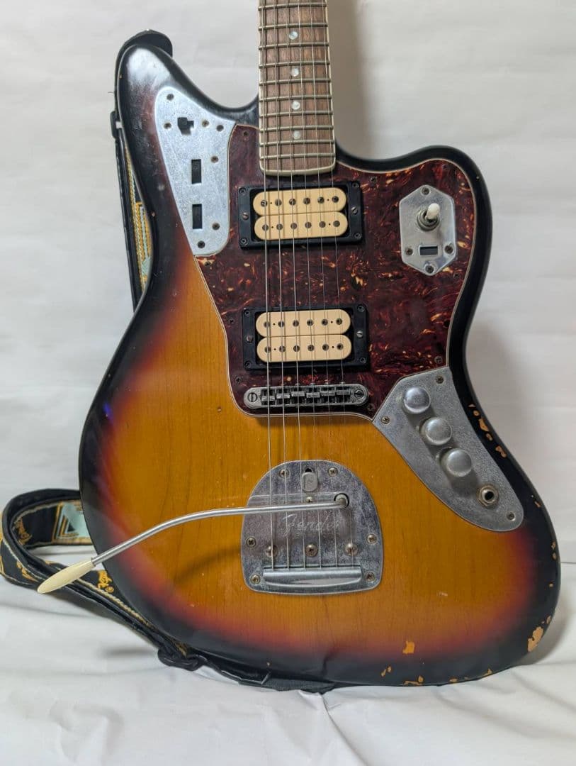 つ*ま様 Fender  Cobain Road Worn Jaguar