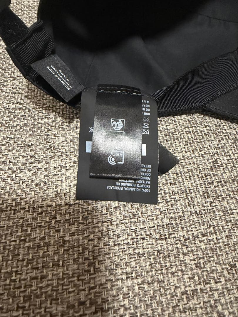 最終価格　 プラダ　ナイロン　キャップ　ロゴ　極美品　XL 人気