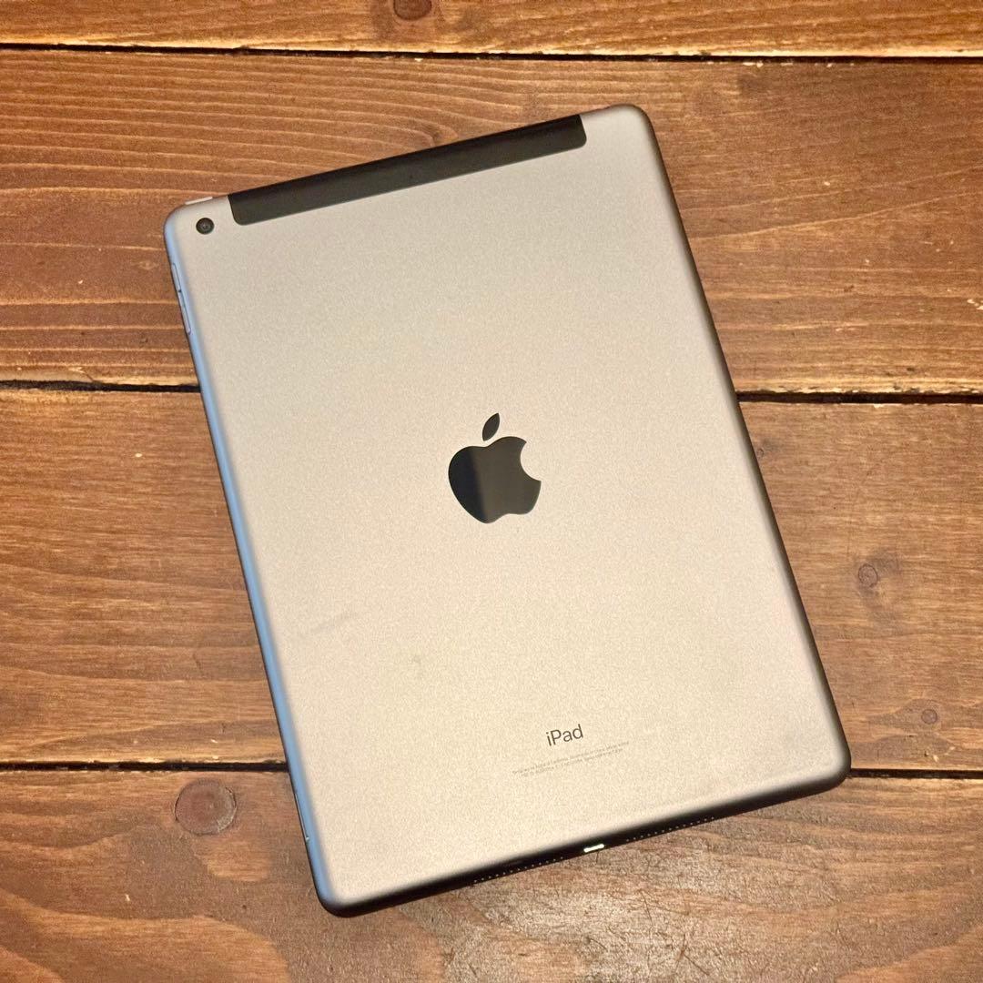 iPad 第6世代 9.7インチ 動作品