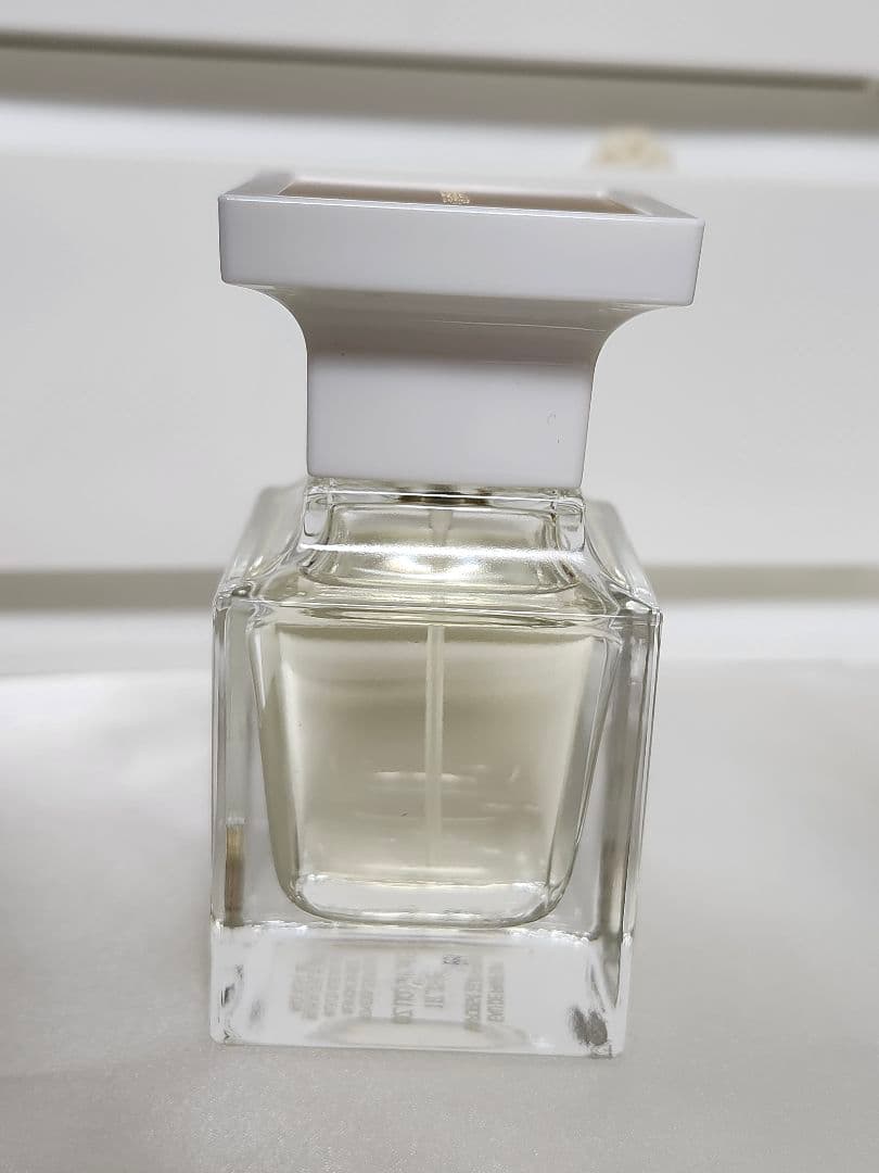 TomFord 香水 オードパルファム WHITE SUEDE 30mL