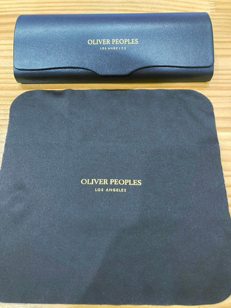 小物 OLIVER PEOPLES Clyne