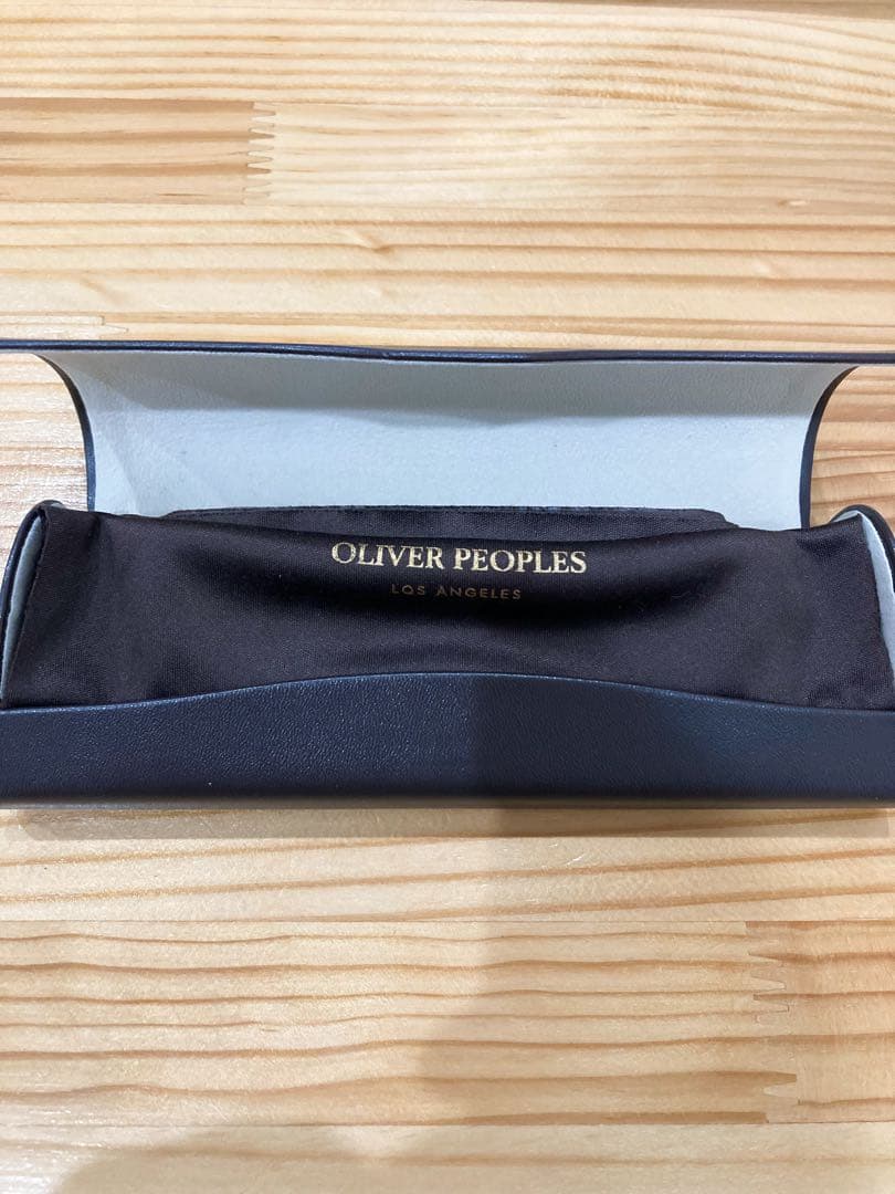 小物 OLIVER PEOPLES Clyne