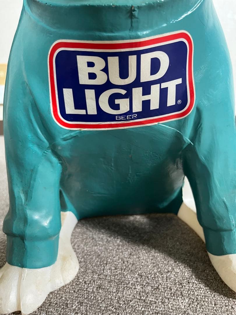 BUD LIGHT バドライト マッケンジー ブルテリア犬　バド犬　ライトなし