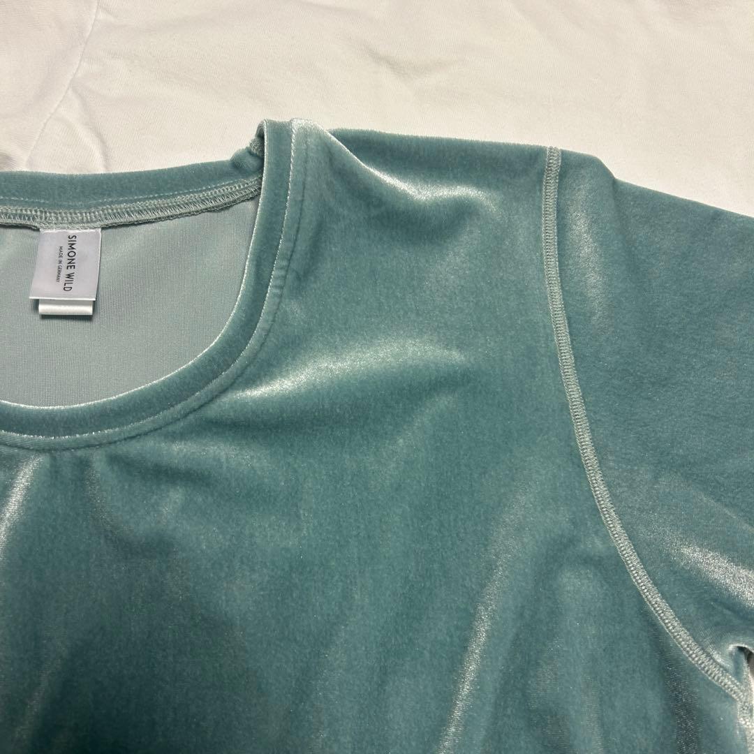 〈大幅値下げ〉SIMONE WILD シモーネワイルド Tシャツ ベロア