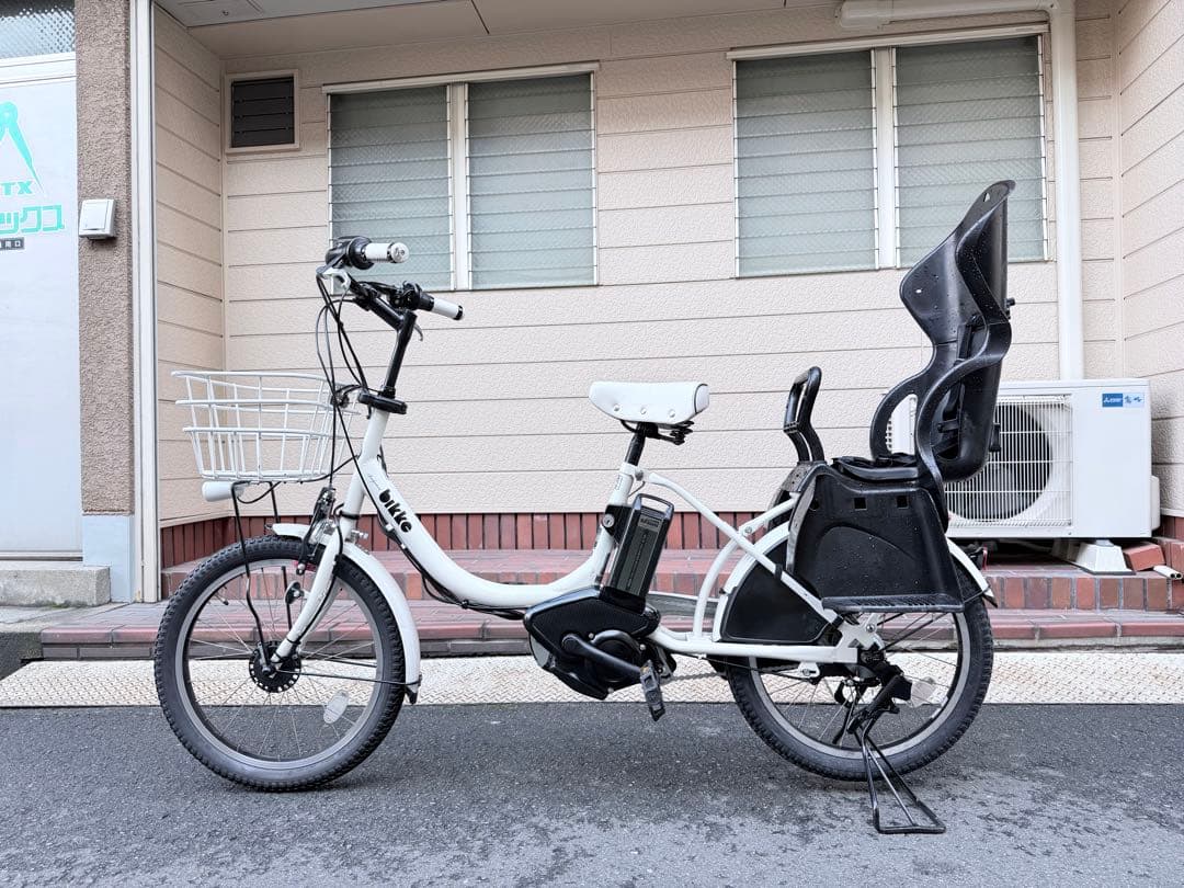 子供乗せ　ブリヂストン　電動アシスト自転車 チャイルドシート付き ホワイト