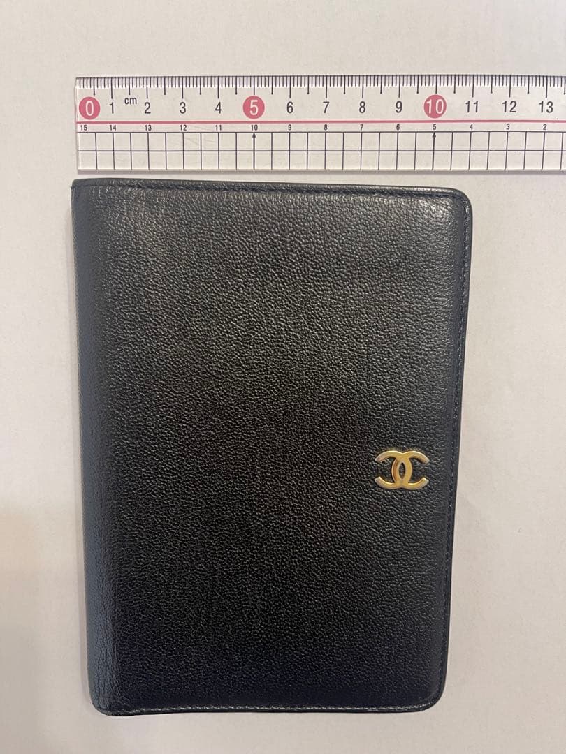 CHANEL 黒 レザー パスポートケース　財布