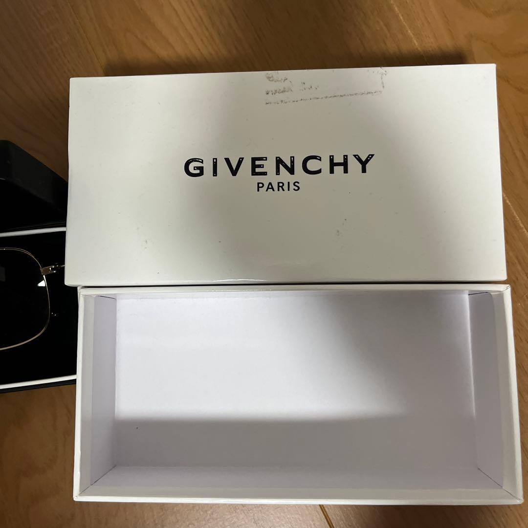 最終値下げGIVENCHY ゴールドフレーム サングラス　ジバンシー