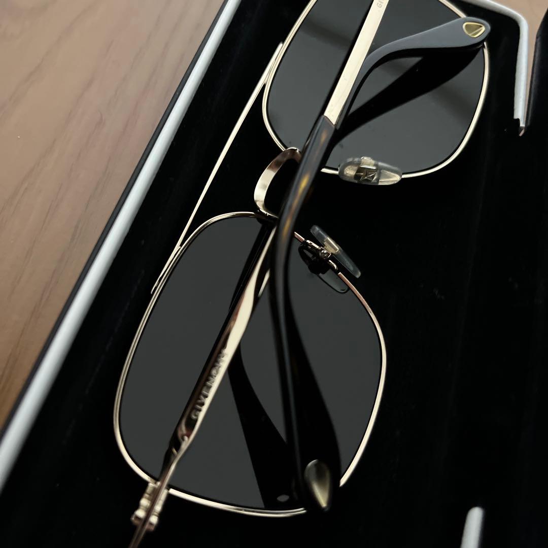 最終値下げGIVENCHY ゴールドフレーム サングラス　ジバンシー