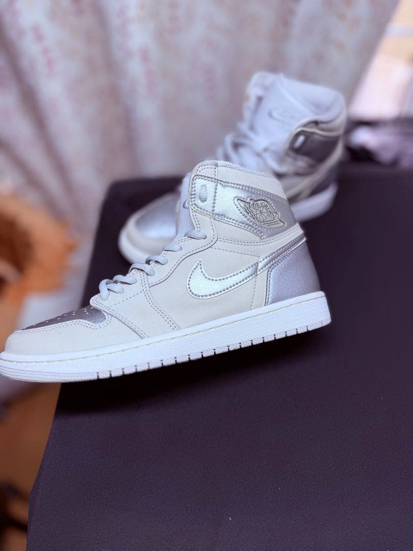 Nike Air Jordan 1 MID シルバー DC1788-029 美品