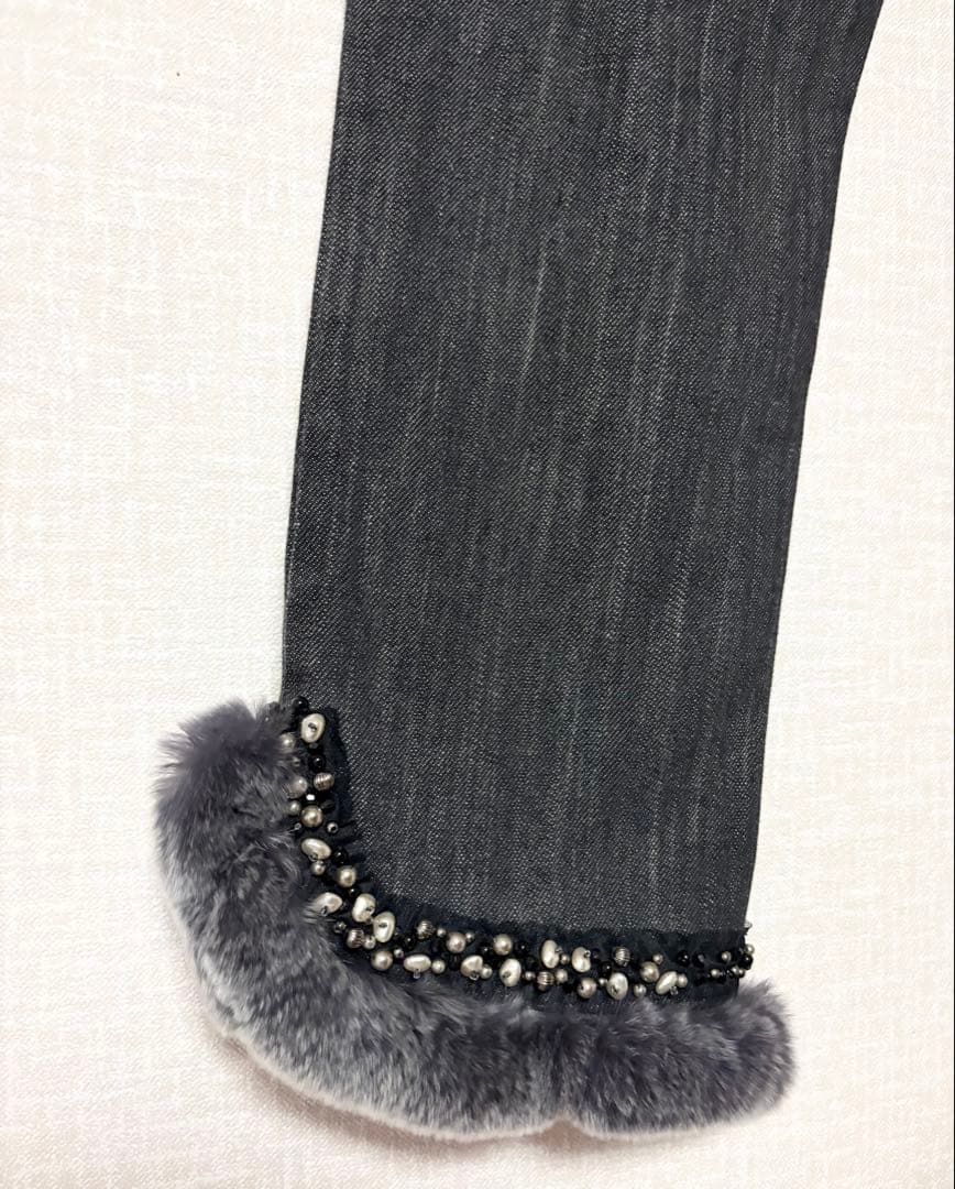 ❤️新品未使用❤️TO BE CHICトゥービーシック ファーデニムパンツ40黒M