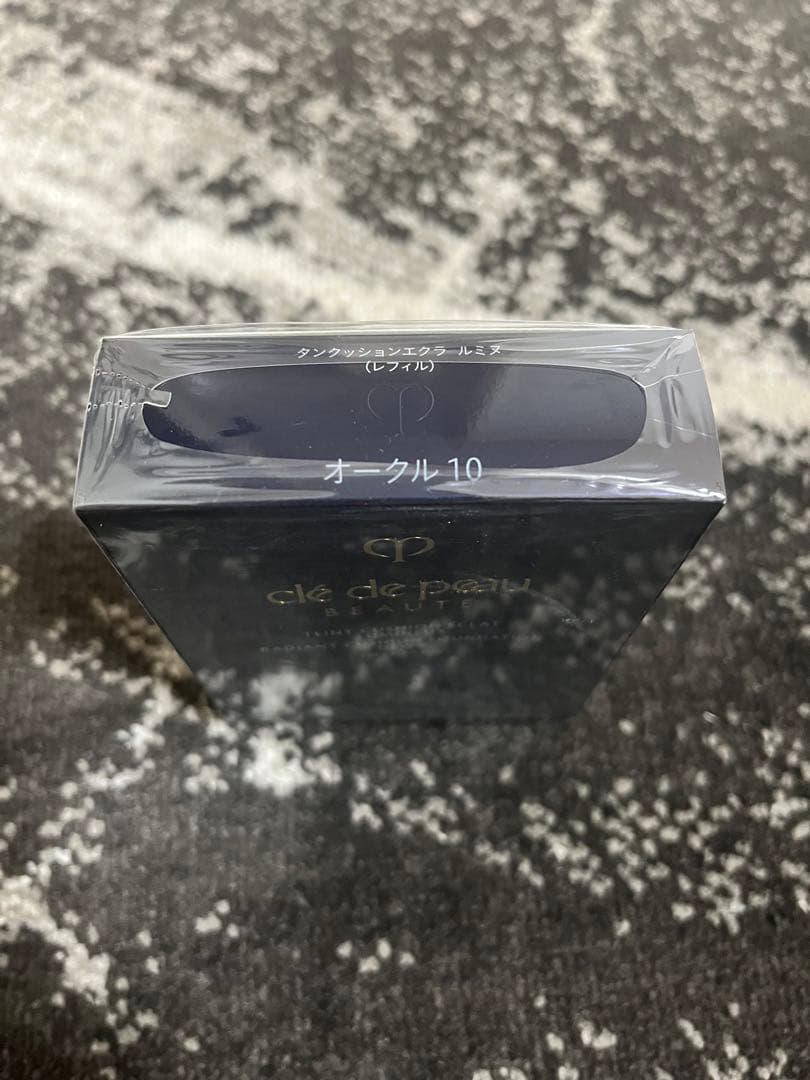 clé de peau タンクッションエクラ　ルミヌ　オークル10レフィル