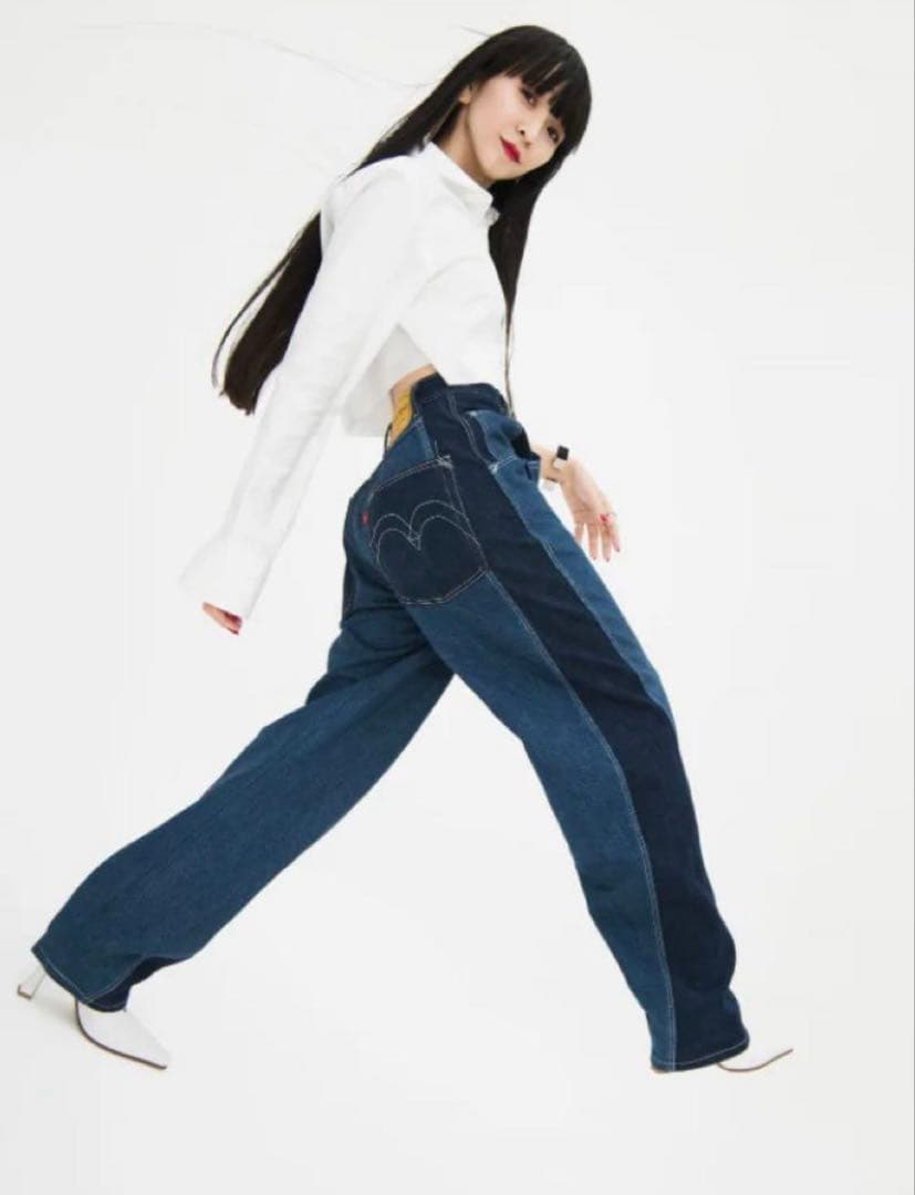 専用です　Levi's RED TWISTED 5 POCKET CRYS