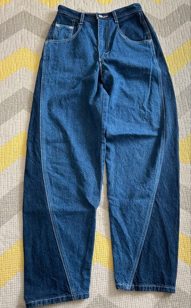 専用です　Levi's RED TWISTED 5 POCKET CRYS