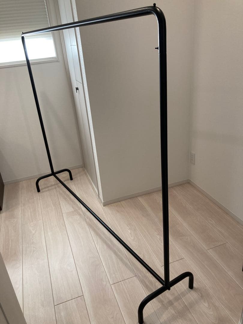 ハンガーラック スリム シンプル　高さ150cm 長さ180 cm 大容量