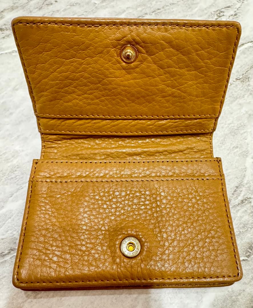美品★Tory Burch 本革名刺入れ ライトブラウン
