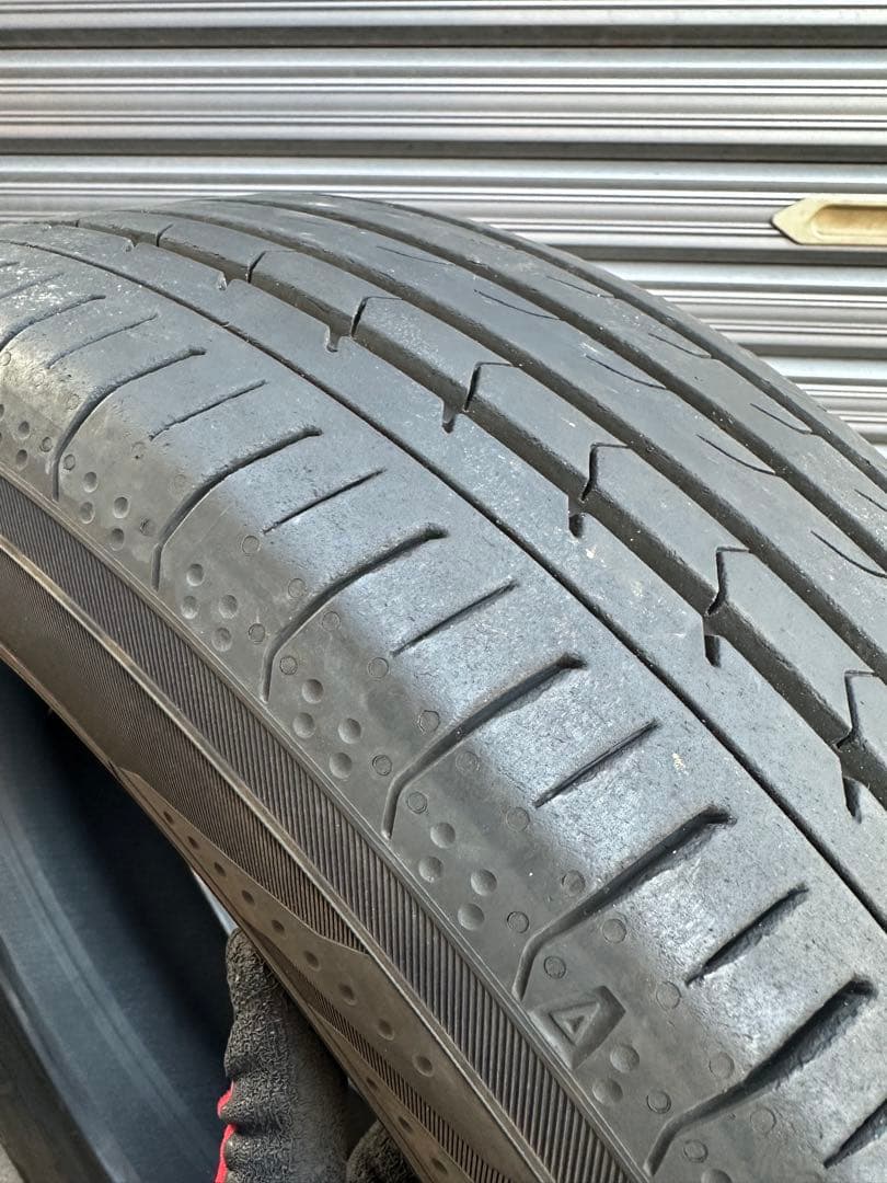 205/60R16 ブルーアースRV03 4本