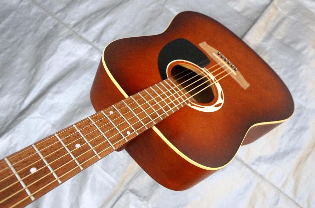 ■Art&Lutherie アート＆ルシアー■アコースティックギター■難あり